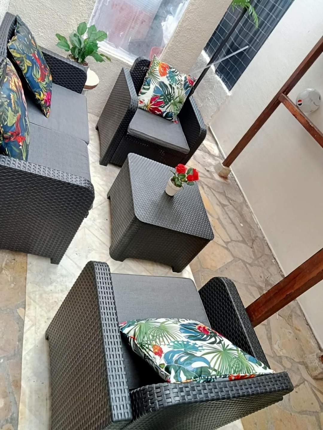 Tremblay-en-France Paradis Chambres D'Hotes Proche Paris - Aeroport Charles De Gaulle Airport - Parc Des Exposition Villepinte - Dysnayland Paris. מראה חיצוני תמונה